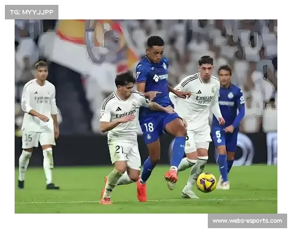 皇马主场进球盛宴后半段连入三球，球迷欢呼场面热烈